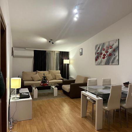 Aspen Luxury Apartamnet Razlog Extérieur photo