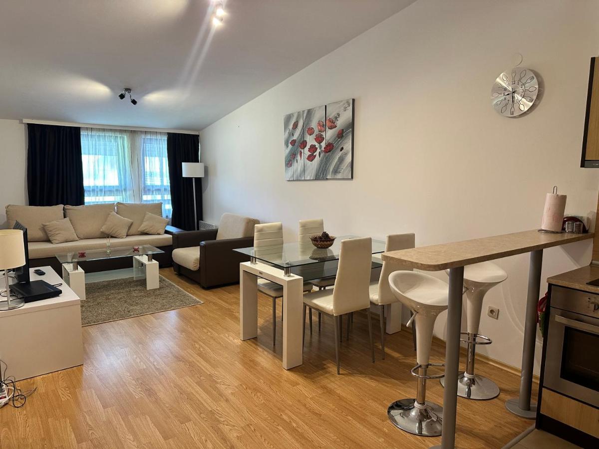 Aspen Luxury Apartamnet Razlog Extérieur photo